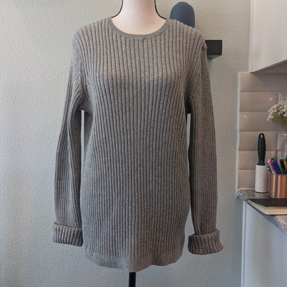 GAP Women's Light Gray Crew Neck Sweater